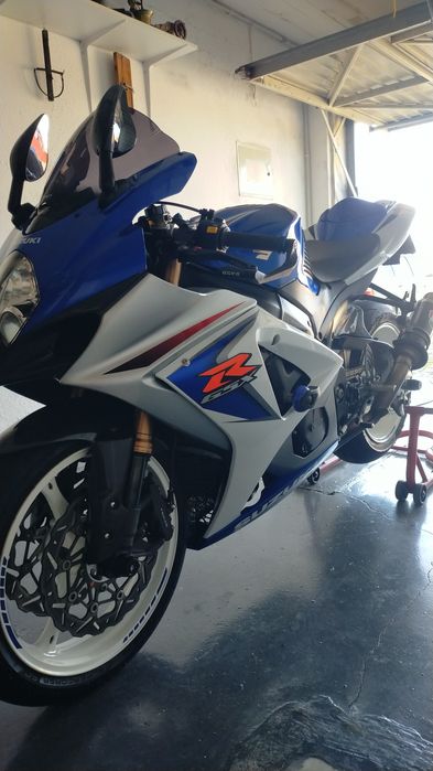 Suzuki GSXR1000 K8