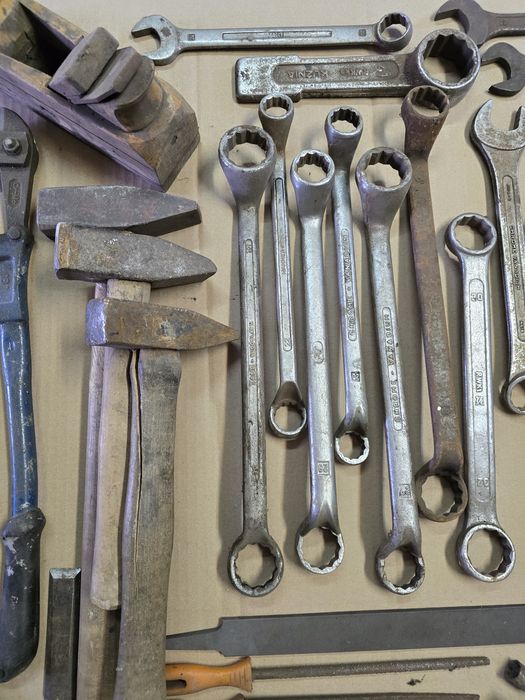 Zestaw likwidacja warsztatu pilniki klucze młotki nitownice hebel