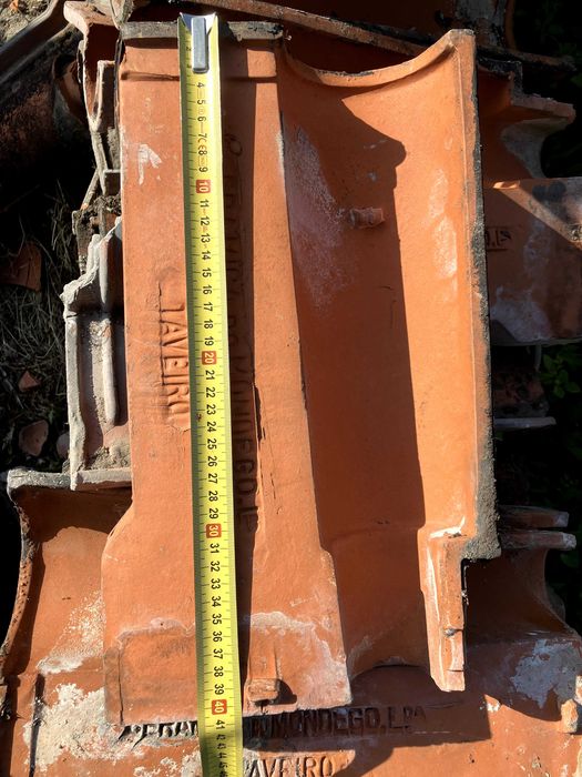 Telha lusa em boas condições, bom preço €0,50