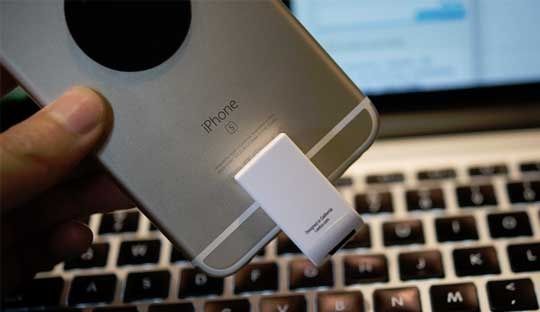 Миниатюрный iOS Card Reader картридер microSD для iPhone, iPad, iPod l