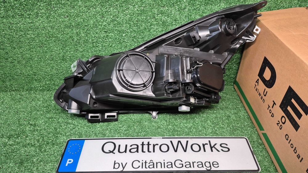 OPEL Corsa D Hatchback S07-07.06-08.14-ÓTICA/FAROL FRENTE DIREITA NOVA