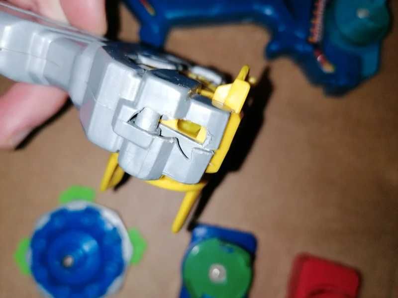 Conjunto de Beyblades Antigos