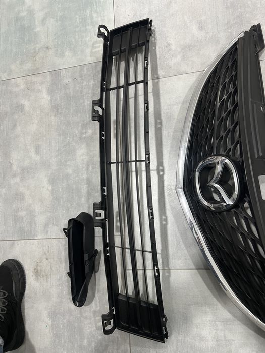 Решетка mazda 6 gh, решетка бампера мазда 6 gh, заглушка мазда 6 gh