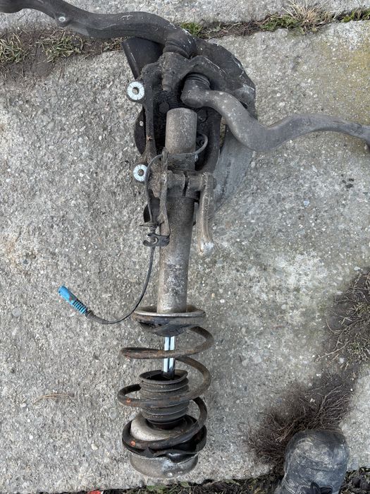 Zawieszenie zwrotnica prawy przód lewy przód komplet