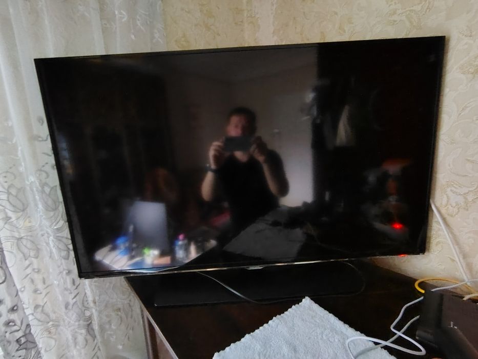 LED Телевизор самсунг UE40H5500AK