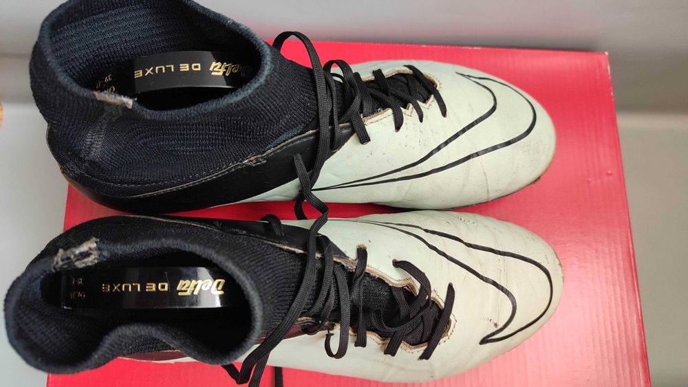 Футбольні бутси копи Nike кросівки