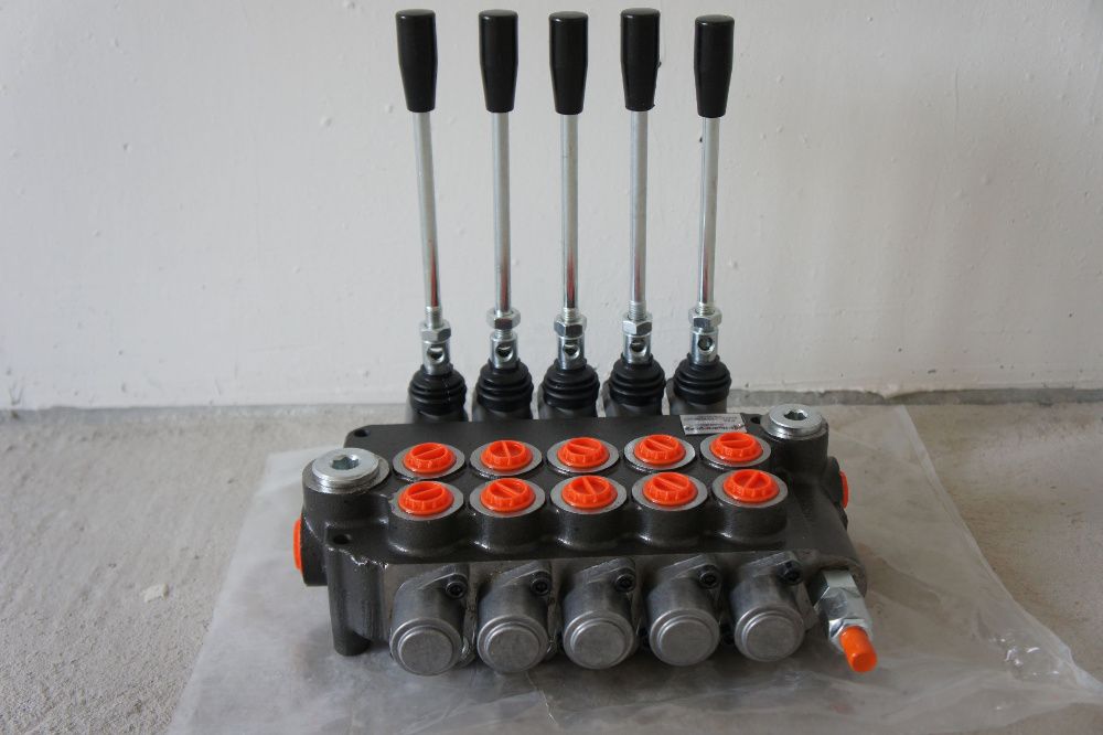 Гидрораспределитель болгарский на автокран ГЯ Ивановец КС-3577 КС-3575