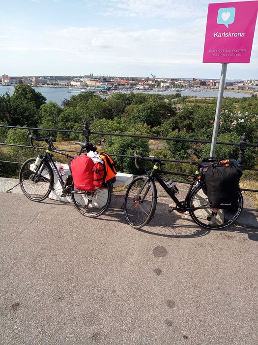 Gravel Author Aura 52cm 160-170cm 1x11 sztywna oś tarcze 9,9kg karbon