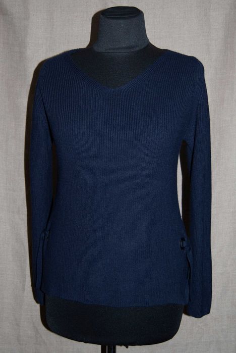 Пуловер синій, прикрашиний зав'язками на люверсах S.OLIVER