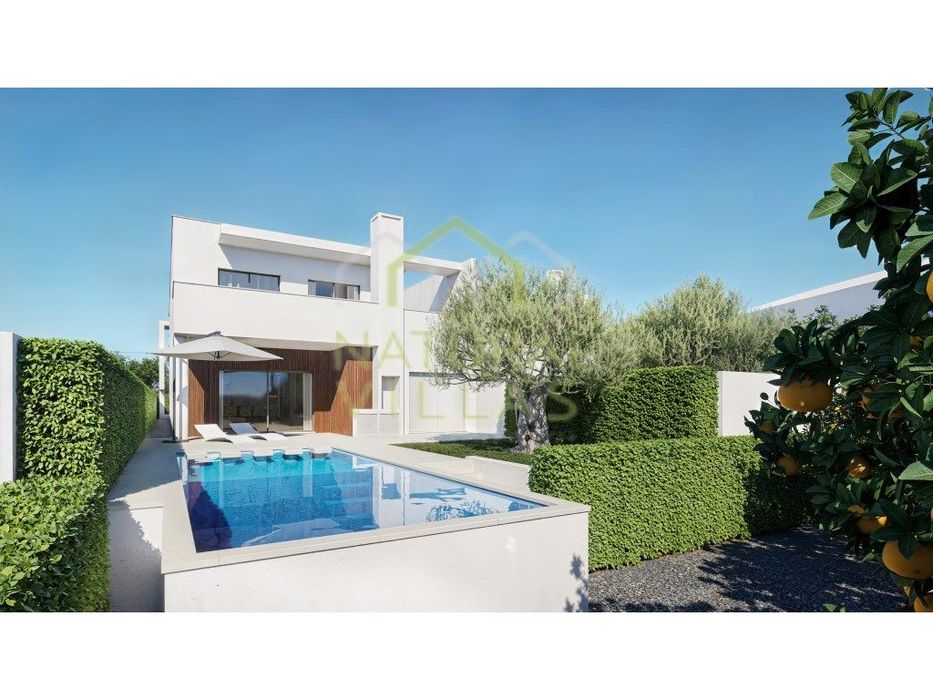 Em Construção: Moradia T4 de Luxo com Piscina de Água Salgada em Bo...