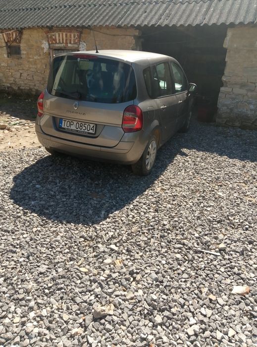 Samochód osobowy Renault modus 1,5 diesel 2011