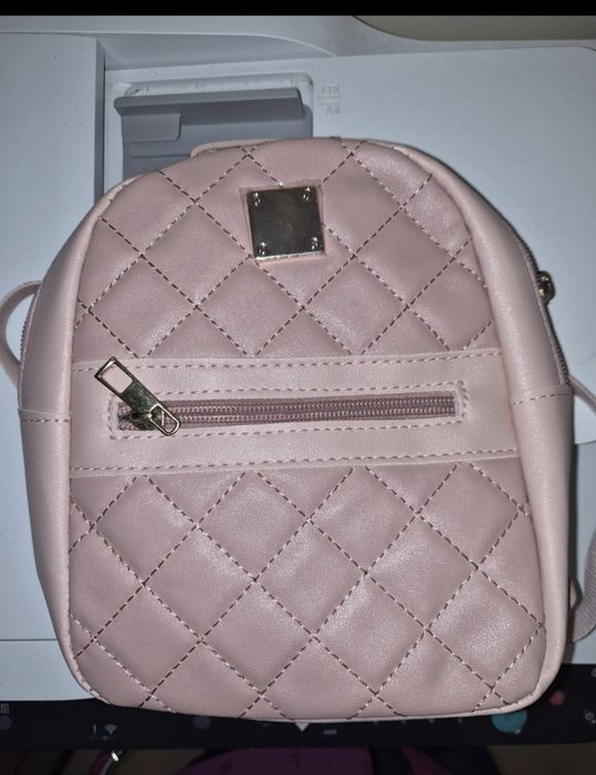 Plecaczek pudrowy róż Nowy