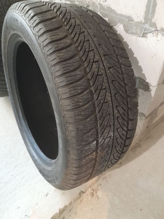Зимова гума GoodYear 285/45 R20