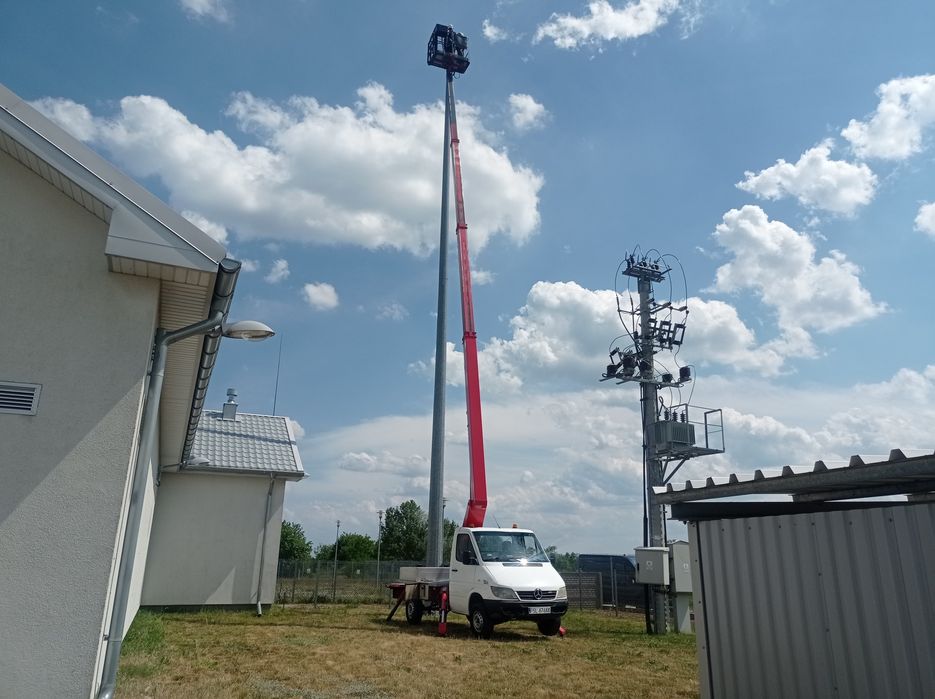 Usługi podnośnikiem koszowym