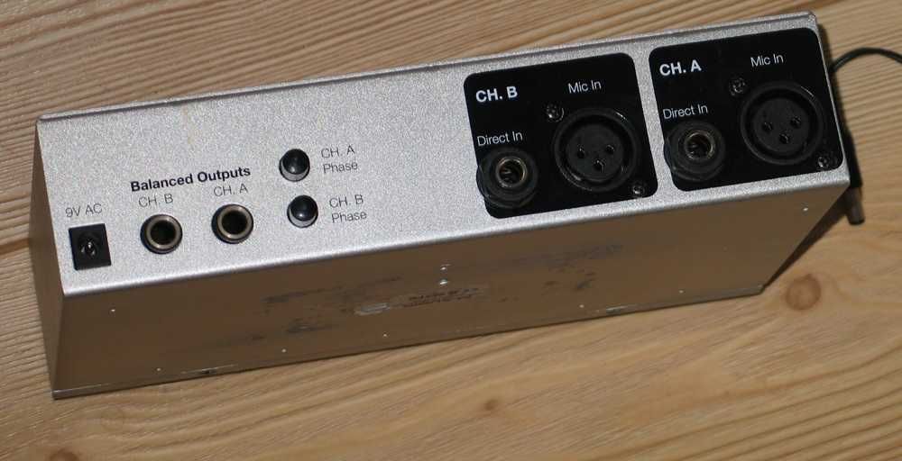 Pré Amplificador M-Audio DMP3 - 2 canais