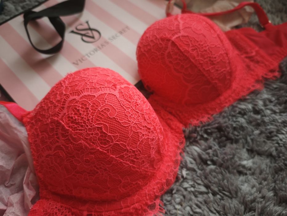 Victoria secret 32DD 70E malinowy biustonosz push up nowy z metką