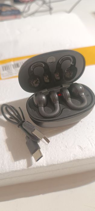 Fones de Ouvido M47 Tipo Clip