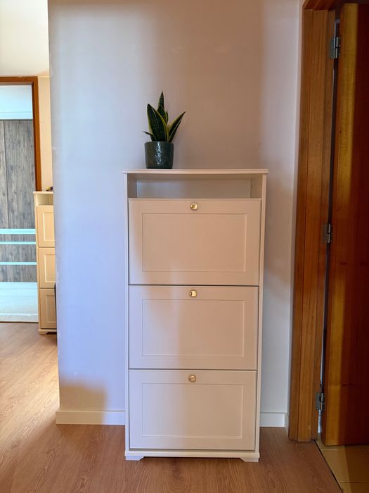 Sapateira Brusali Ikea