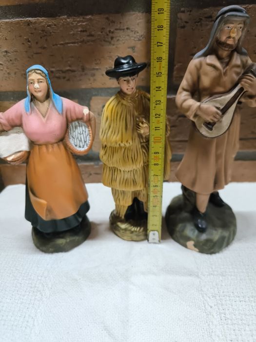 Conjunto de 3 Figuras de Presépio
