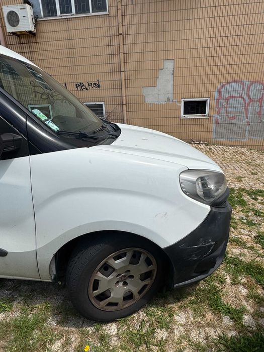 Fiat doblo 1.6 multijet 120 cv  3 lugares