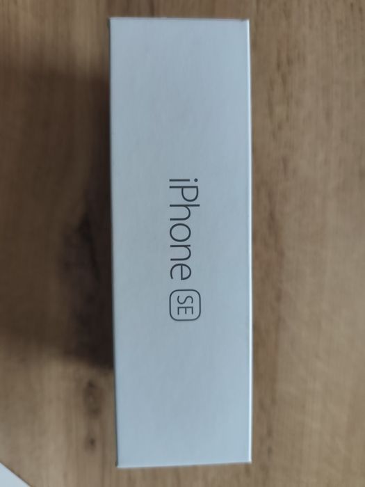 Sprzedam Apple iPhona SE 16GB. A 1662