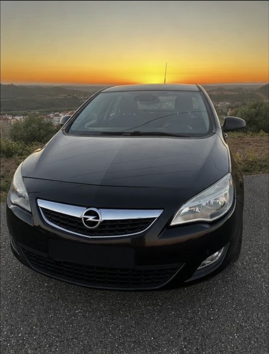 Opel Astra J 1.4 Turbo Cosmo | 124 mil km | Excelente Estado