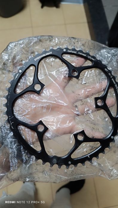 Prato 48 Stronglight