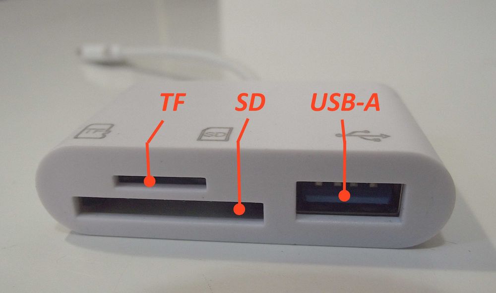 Сardrеаder (кардрідер) Читає карти SD, microSD (TF), флешки з USB-A "папа"
