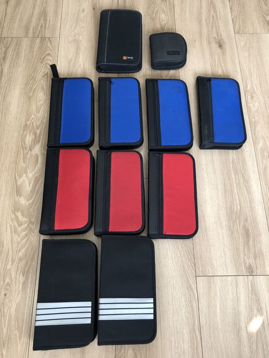 Etui na płyty DVD i CD.