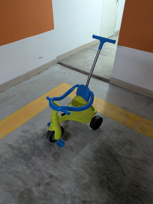 Triciclo MOLTO com adaptador