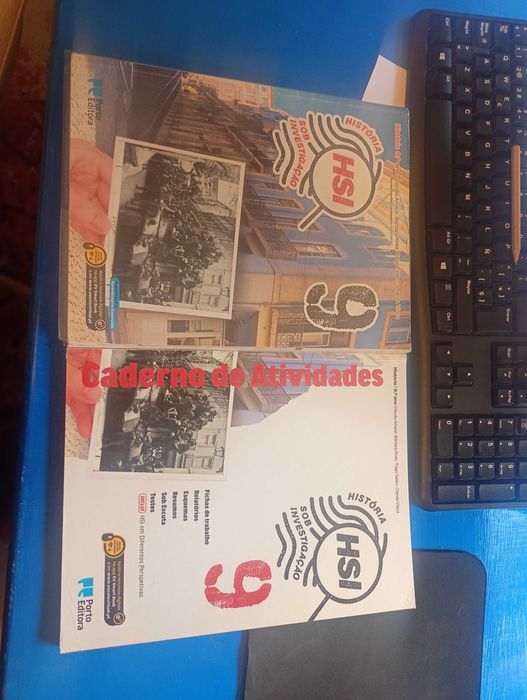 Manual e caderno de atividades história 9 HSI 9