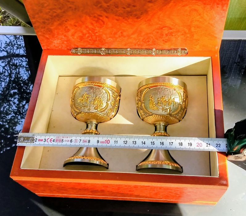 Бокалы лимитированные Clearmont Pewter Ireland.