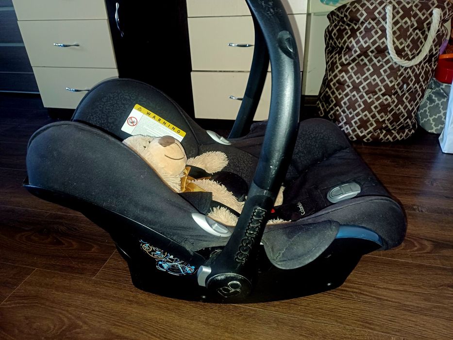 Автокрісло-переносна  Maxi-cosi