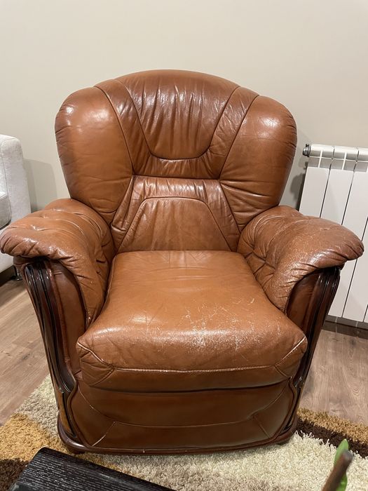 Conjunto de Sofas de Couro