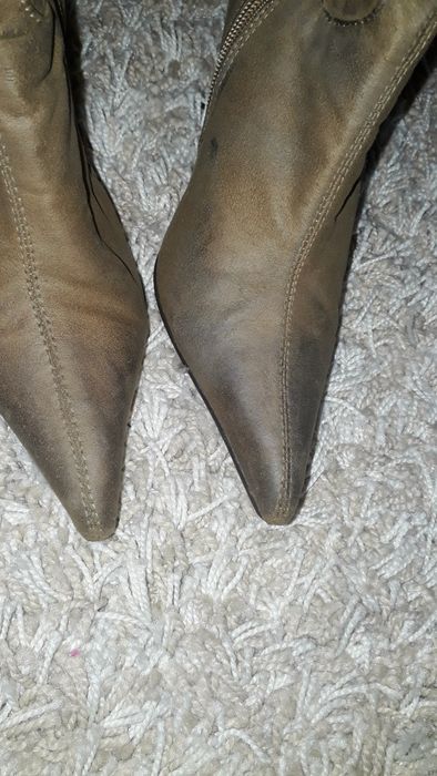Botas cano alto, cor camel, tamanho 37