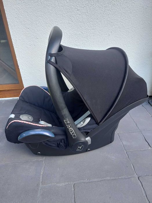 Foteliki + baza maxi cosi