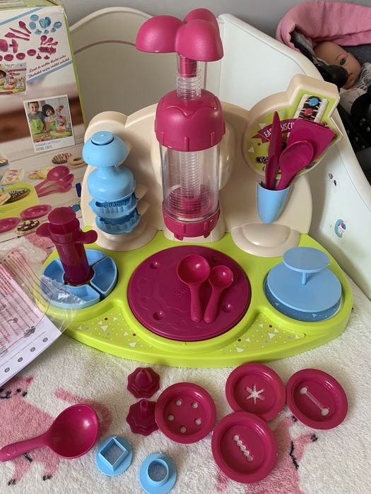 Zabawna kucharka Chef Smoby Pieczemy ciasta z przepisami i foremkami