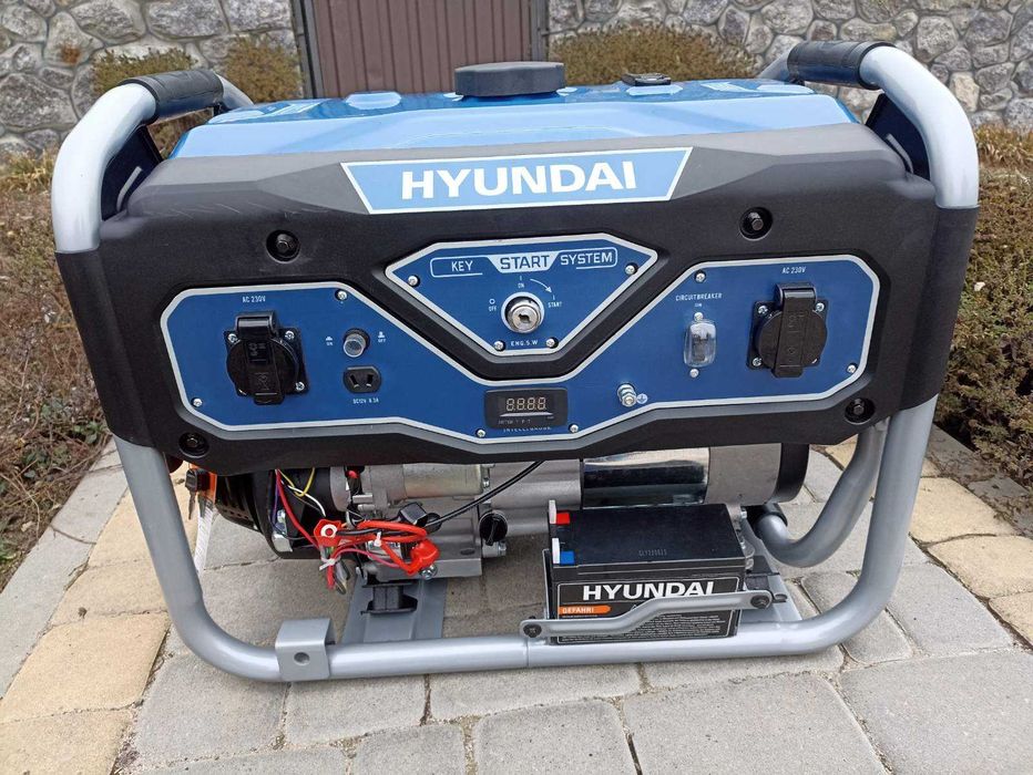 Продам генератори 3кв.