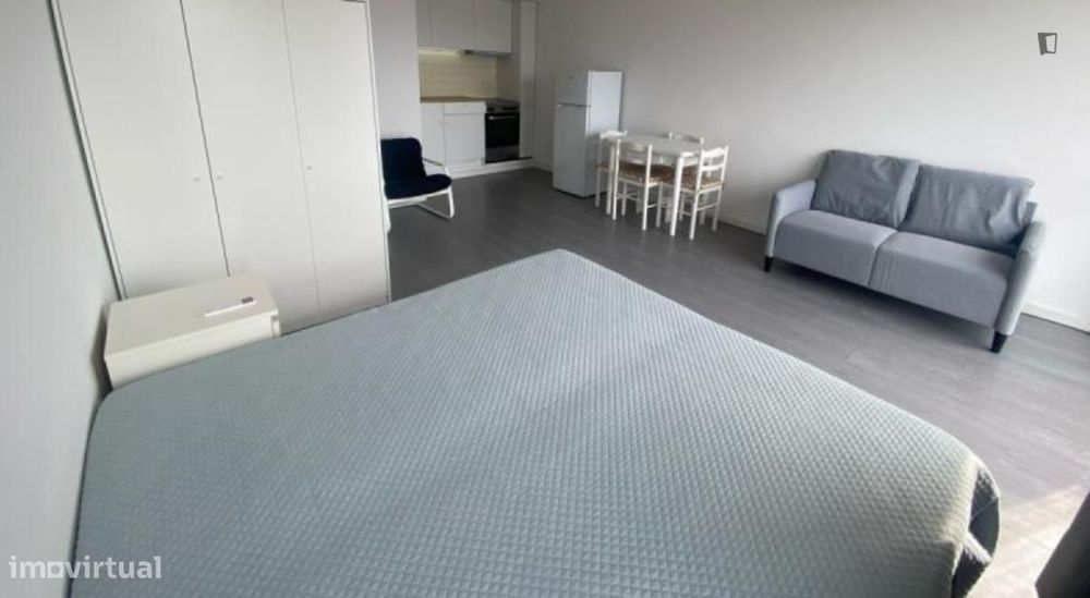 Estúdio - localizado em Matosinhos Porto