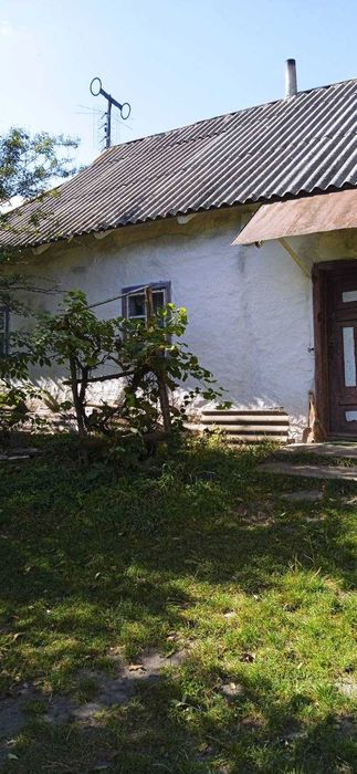 Продаж земельної ділянки, з старим будинком.