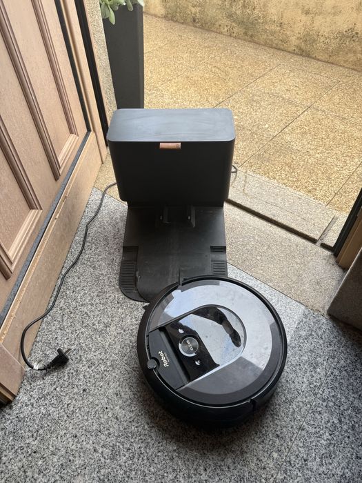 Irobot i8 + com fatura em bom estado