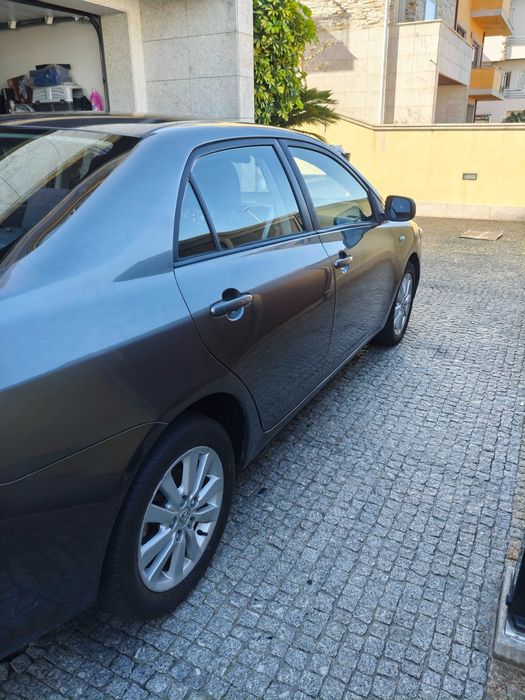 Toyota Corolla 2010 — photo 2