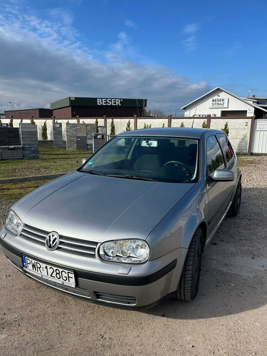 Sprzedam Volkswagen Golf - 2002 r. - Benzyna 1.4