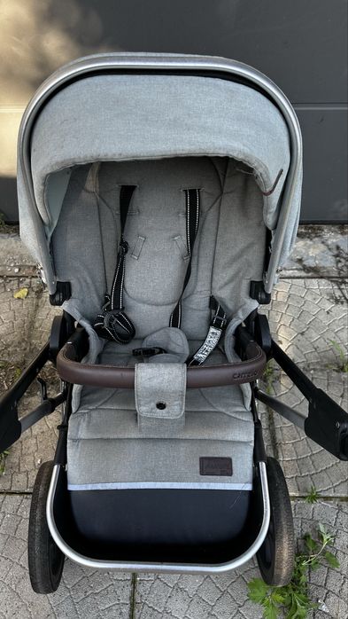 Продам універсальну коляску Carrello Aurora 2 в 1