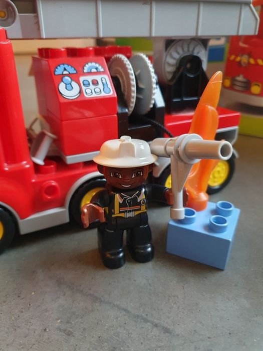 Lego Duplo straż pożarna wóz 10592
