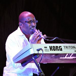 Продам Korg Triton