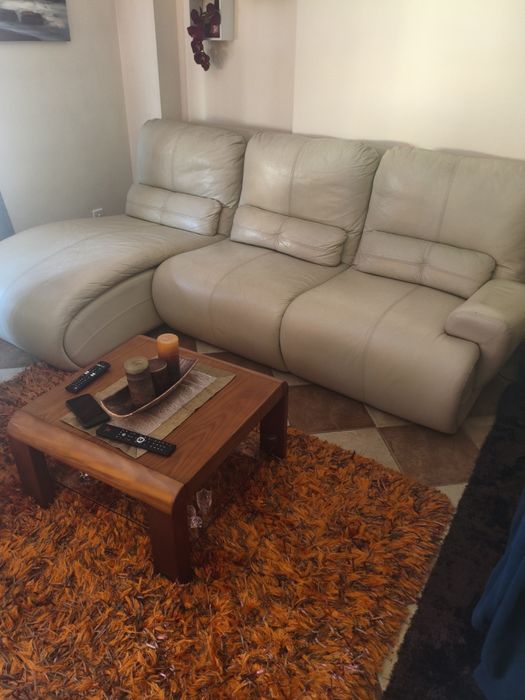 Sofá com chaise lounge
