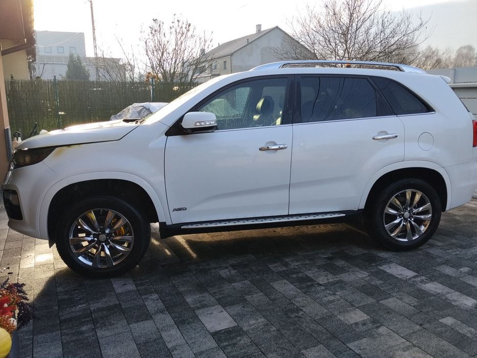 Kia Sorento II 3.5V6 7 os,panorama 4x4