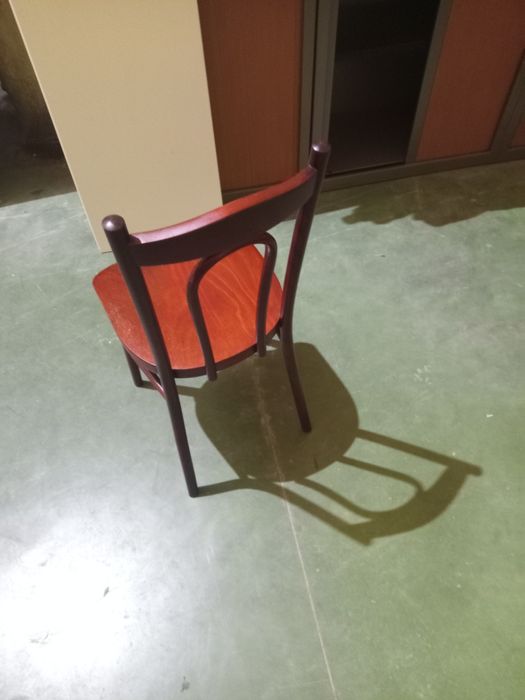 Komplet stół z krzesłami fameg