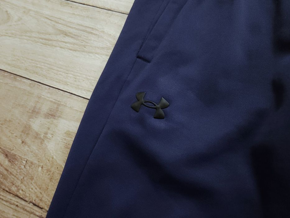 UNDER ARMOUR Spodnie Dresowe Męskie Granatowe Logo r. M